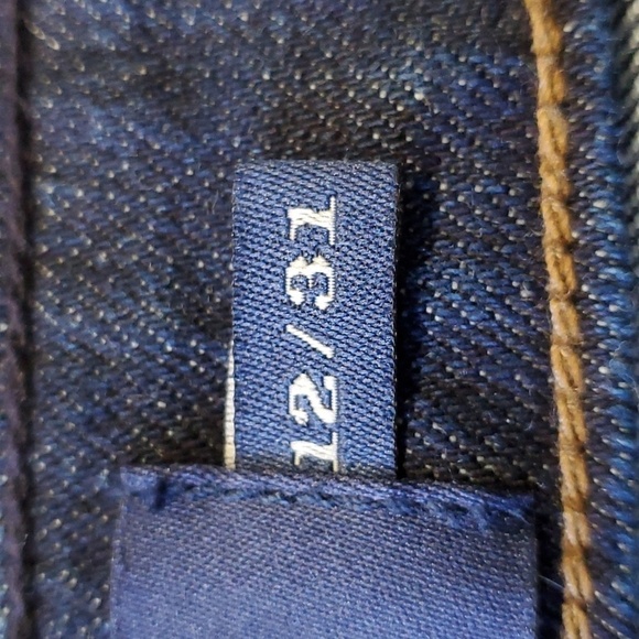 Levi's bold curve women's jean size 12/31  Great used condition Classic boot cut - Picture 6 of 9